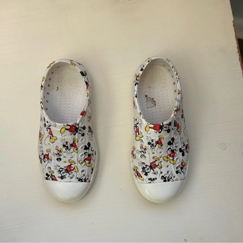 Native Shoes Mickey Mouse Slip-On Sneakers Size C10 - Picture 4 of 7